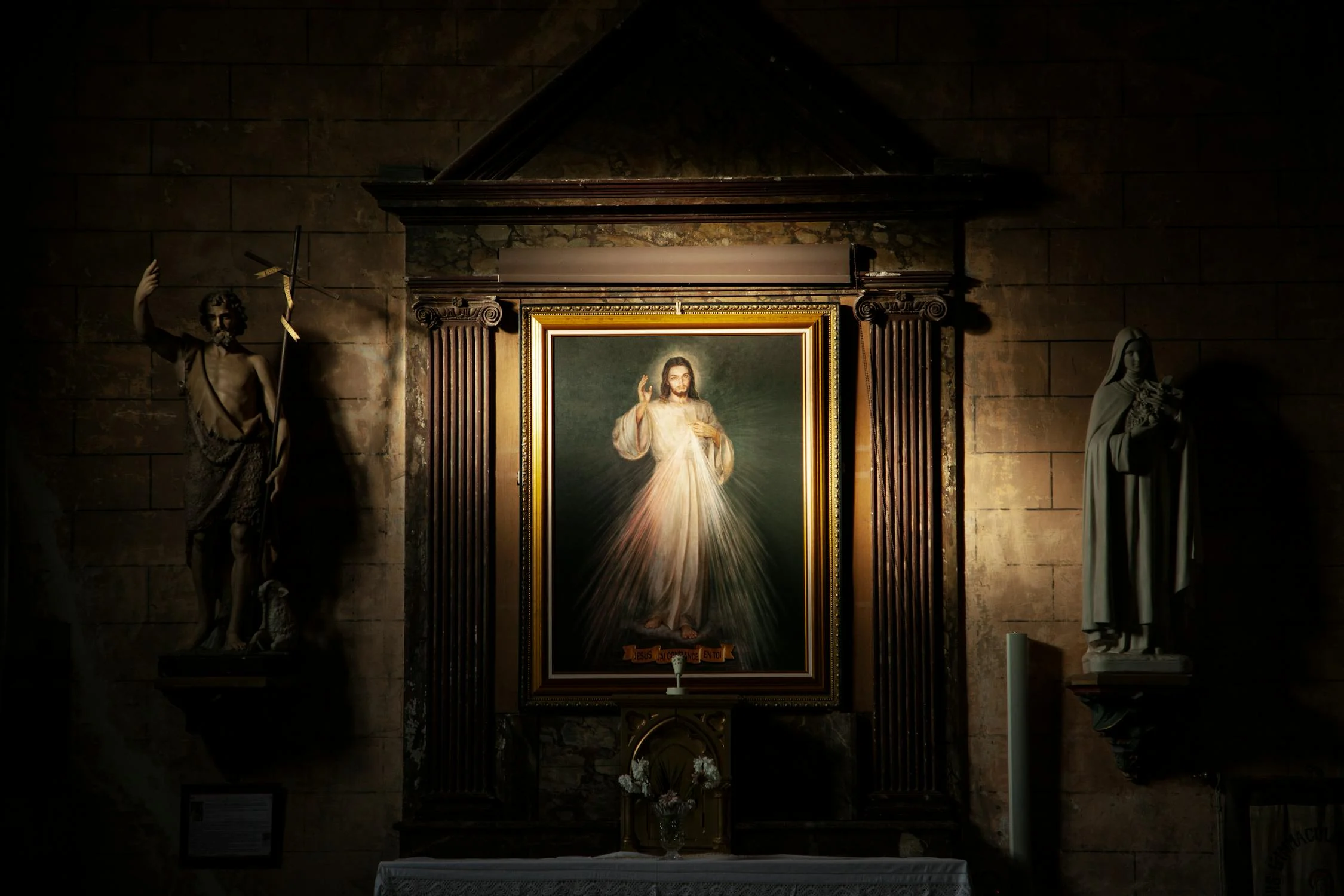 Sacred Heart of Jesus Painting, Photo by Franck Denis via Pexels